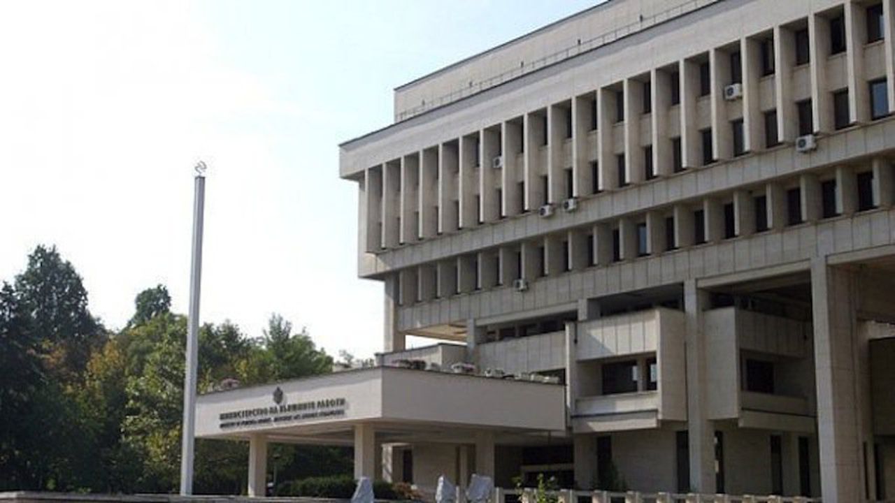 МВнР: Българите в Белгия да се съобразяват с обстановката