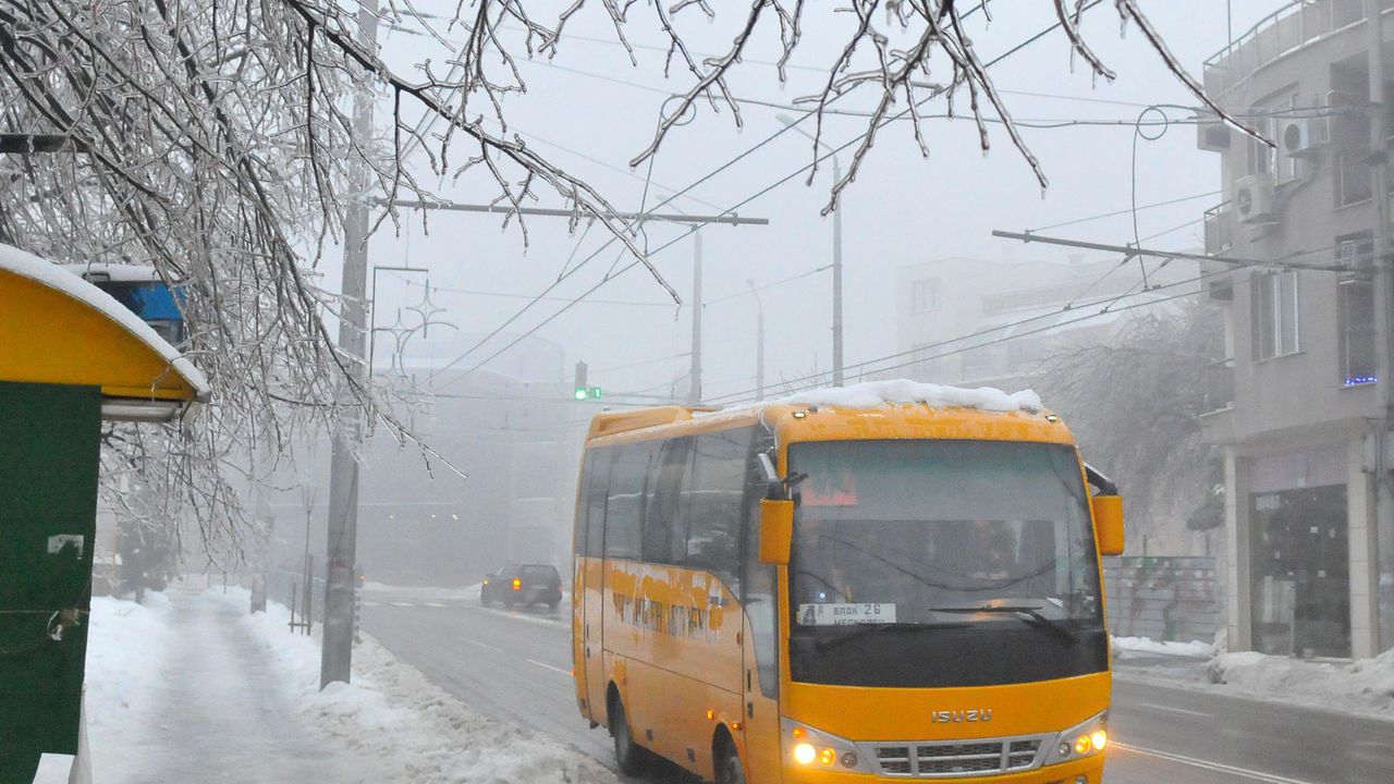 Минус 23 градуса удариха термометрите в Кнежа