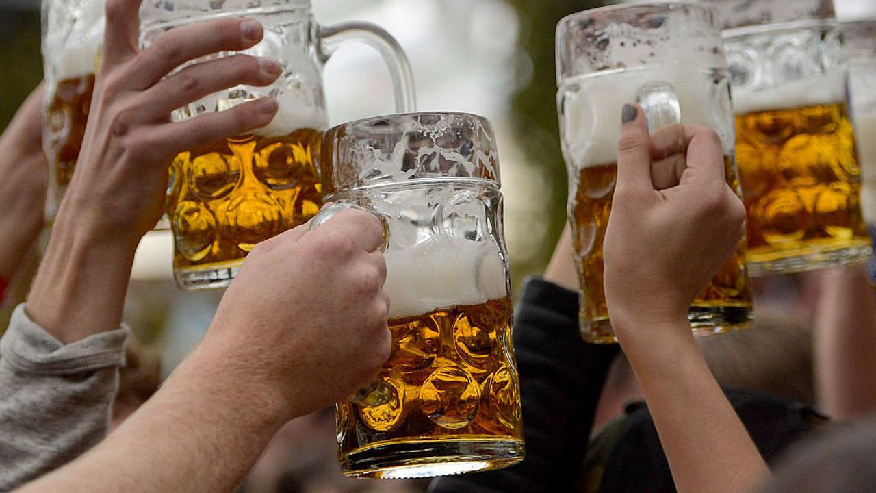 Забраняват двулитровата бира в Русия