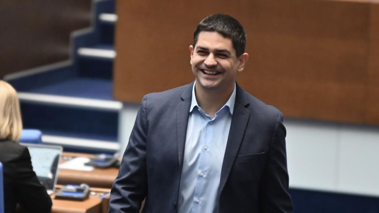 МЕЧ се среща с ПП-ДБ, „Възраждане”, „Величие” и АПС да обсъдят мотивите за вот на недоверие