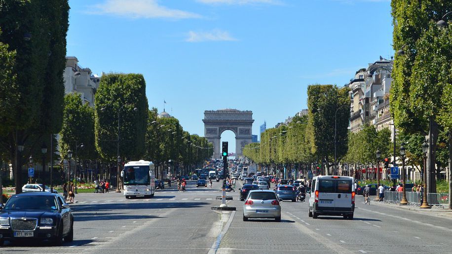 Тръмп планира да построи във Вашингтон арка, подобна на Триумфалната в Париж