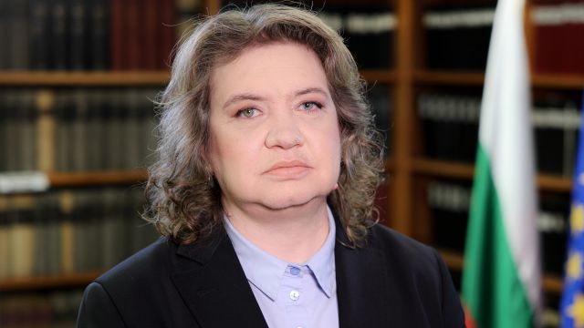 Наталия Киселова: НС е готово да подкрепи мерките на регулаторите и кабинета, ако се установят законодателни пропуски, позволяващи спекула след въвеждането на еврото