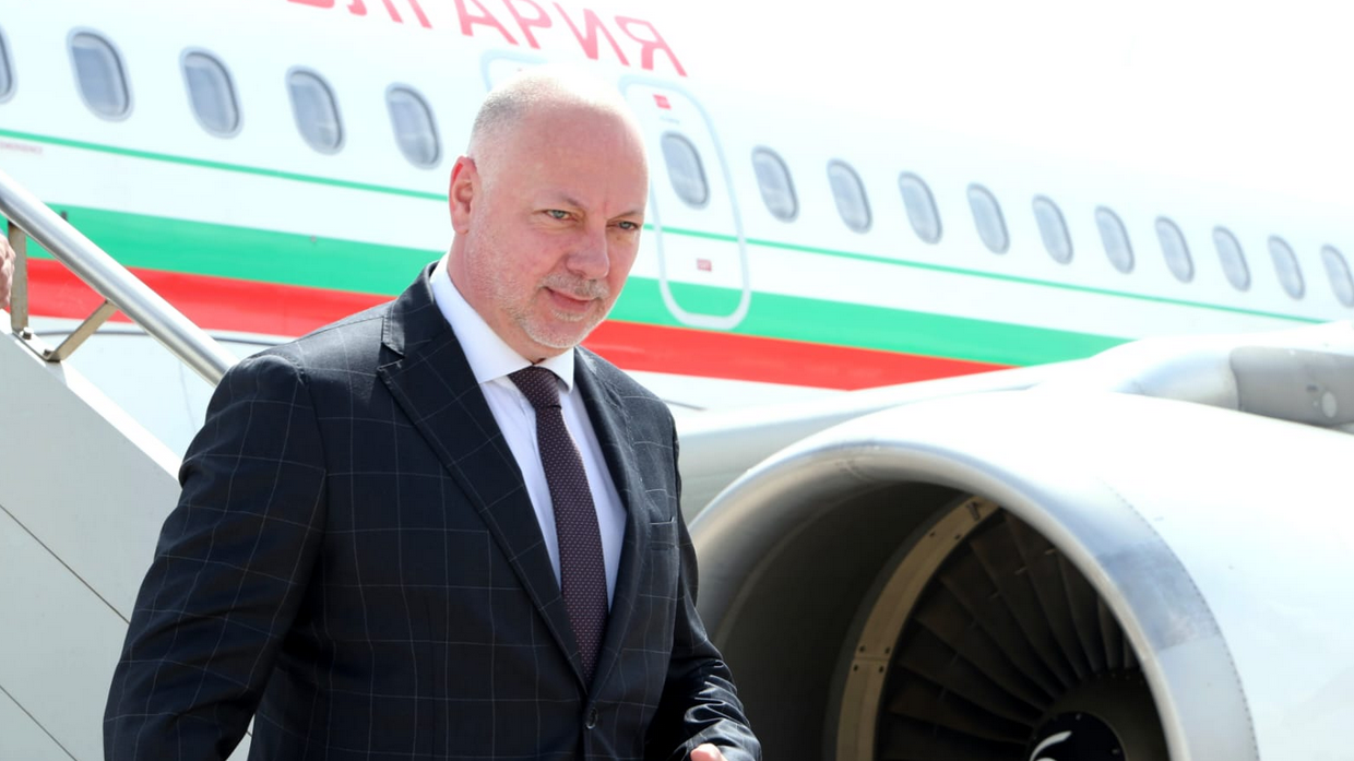 Желязков и водената от него делегация пристигнаха в Хага за срещата на върха на НАТО