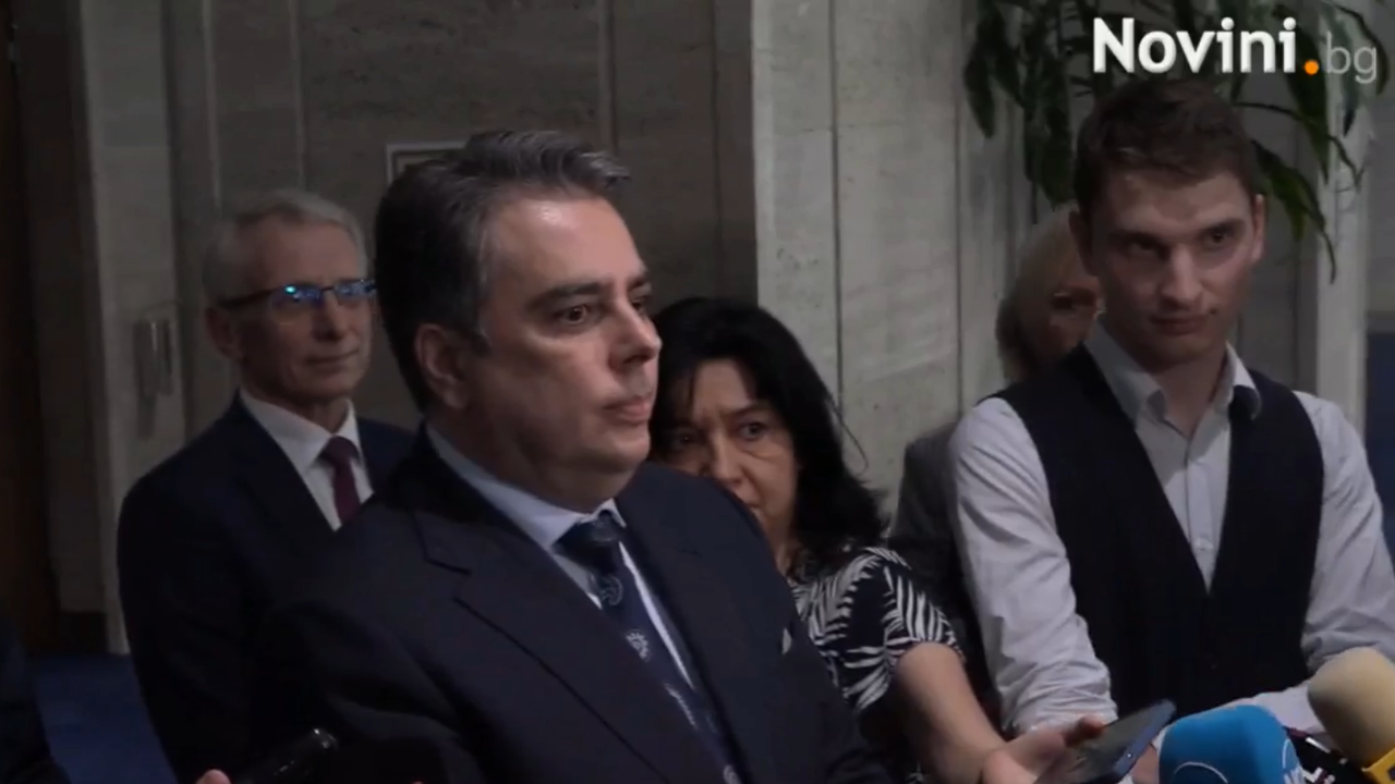 Вчера ясно обясних, че това е професионален спор как най-добре