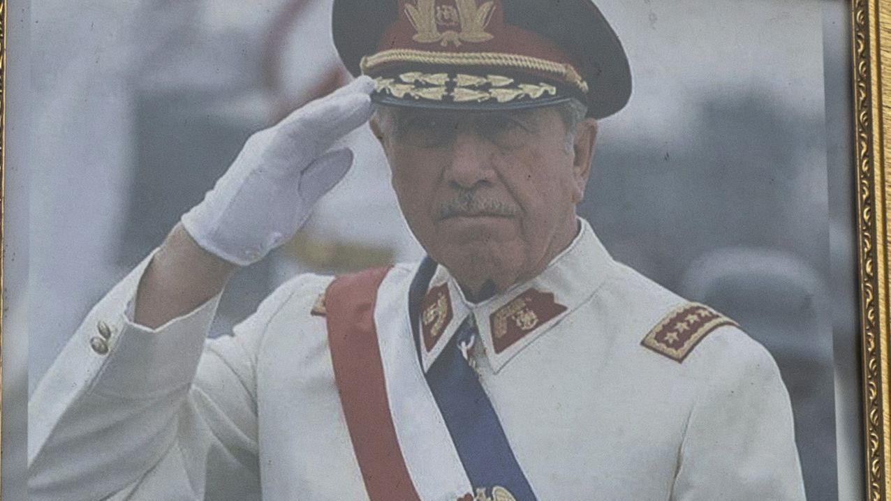 Съд в Чили нареди наследниците на Аугусто Пиночет (на власт