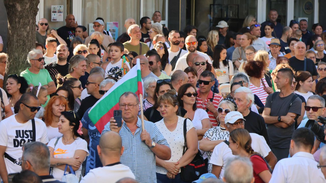 В Плевен започна вторият протест за това лято срещу проблемите