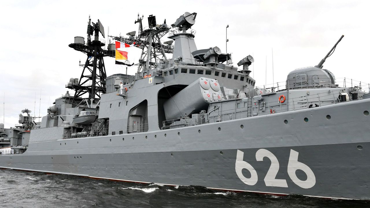 Говорител на Кралския флот потвърди, че това е първият път,