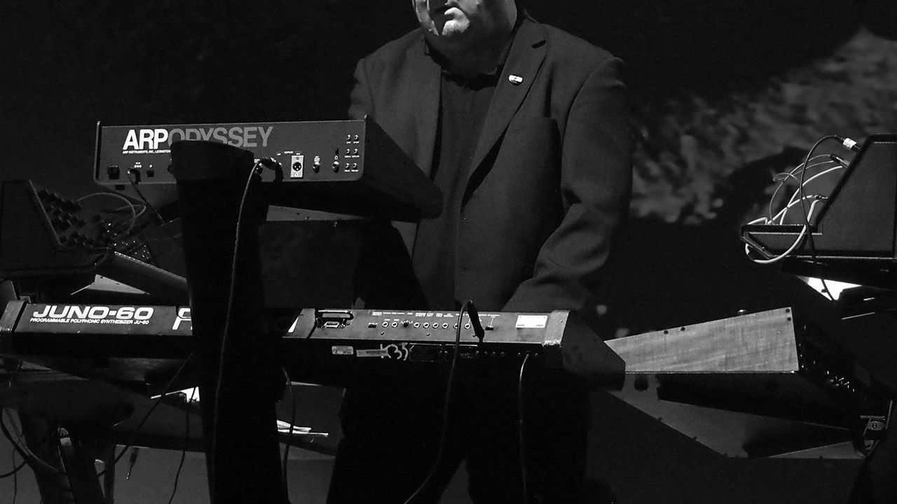 Трудно ми е дори да го осъзная. С огромна тъга