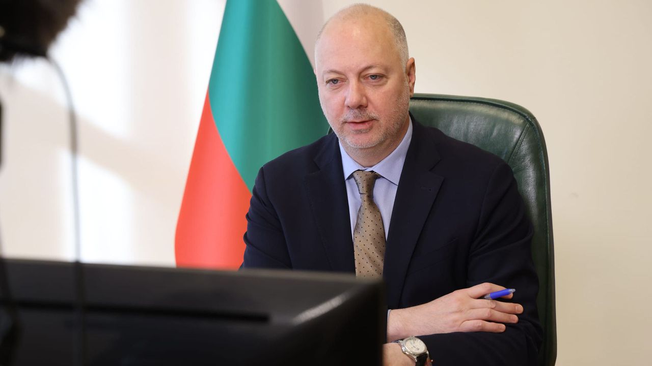 Според премиера Украйна се нуждае от надеждни гаранции за дългосрочната