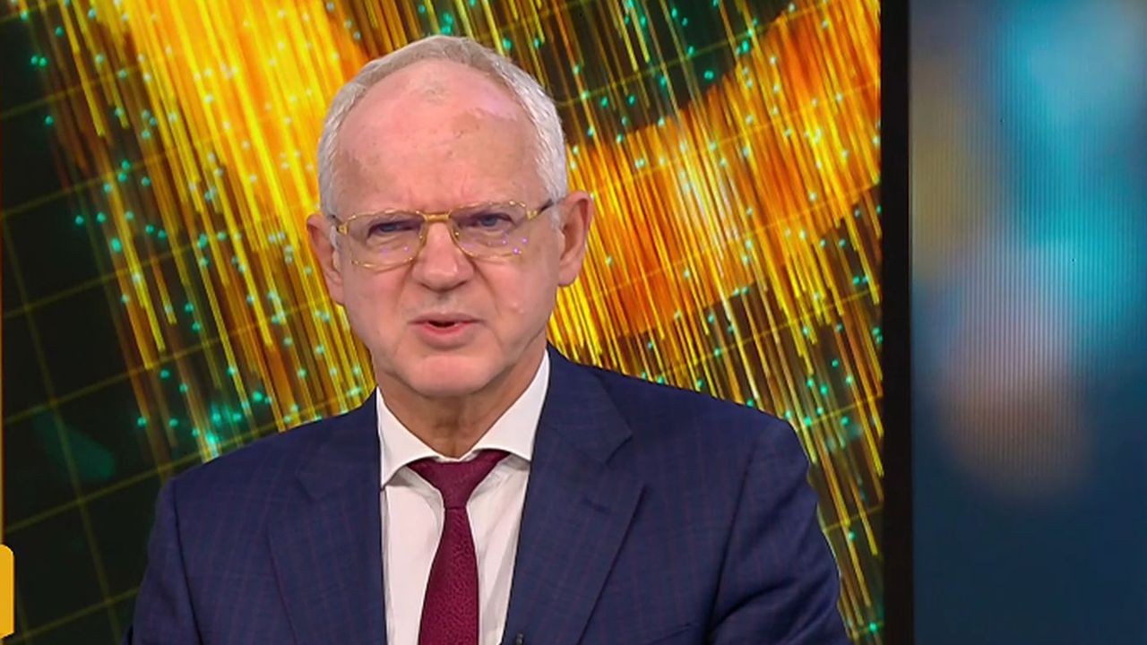 По думите му всеки ден новият дълг е 60 млн.