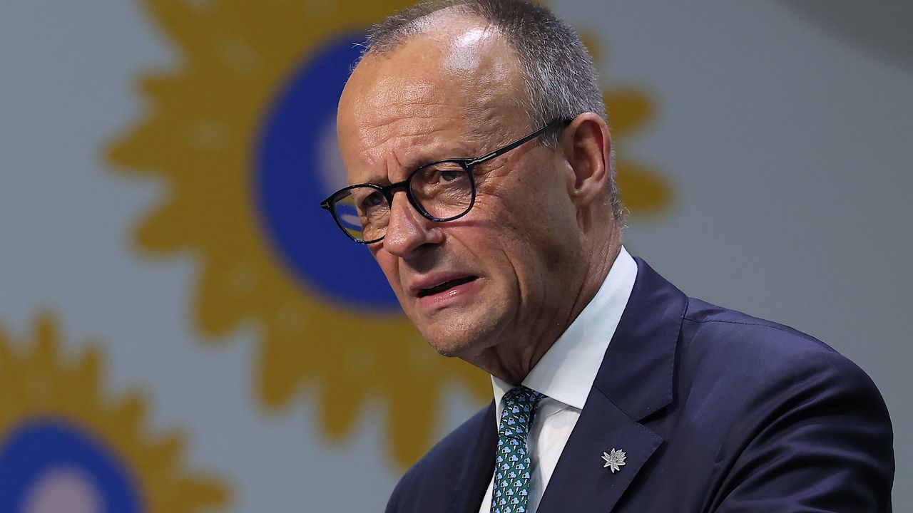 Според него за подобна стъпка е необходимо съгласието на всички