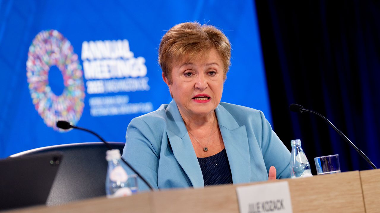 Това се случва, след като мисия на Фонда бе у