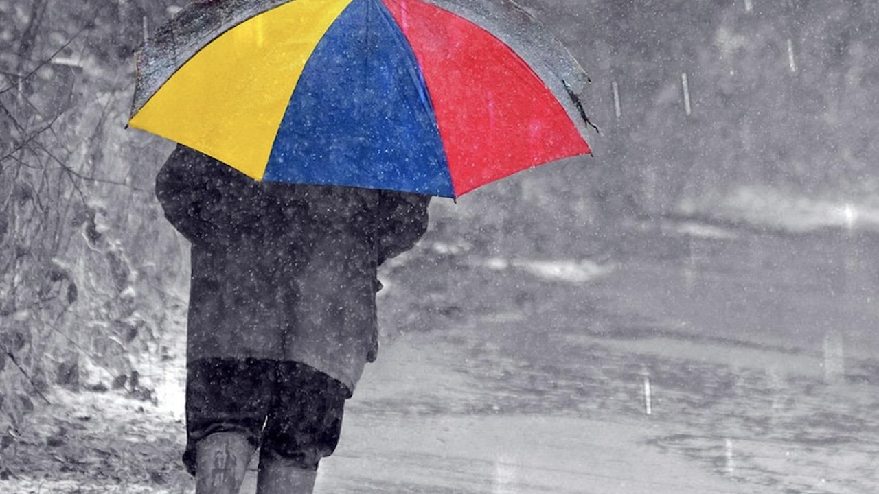 През следващото денонощие ще бъде облачно и с повсеместни валежи,