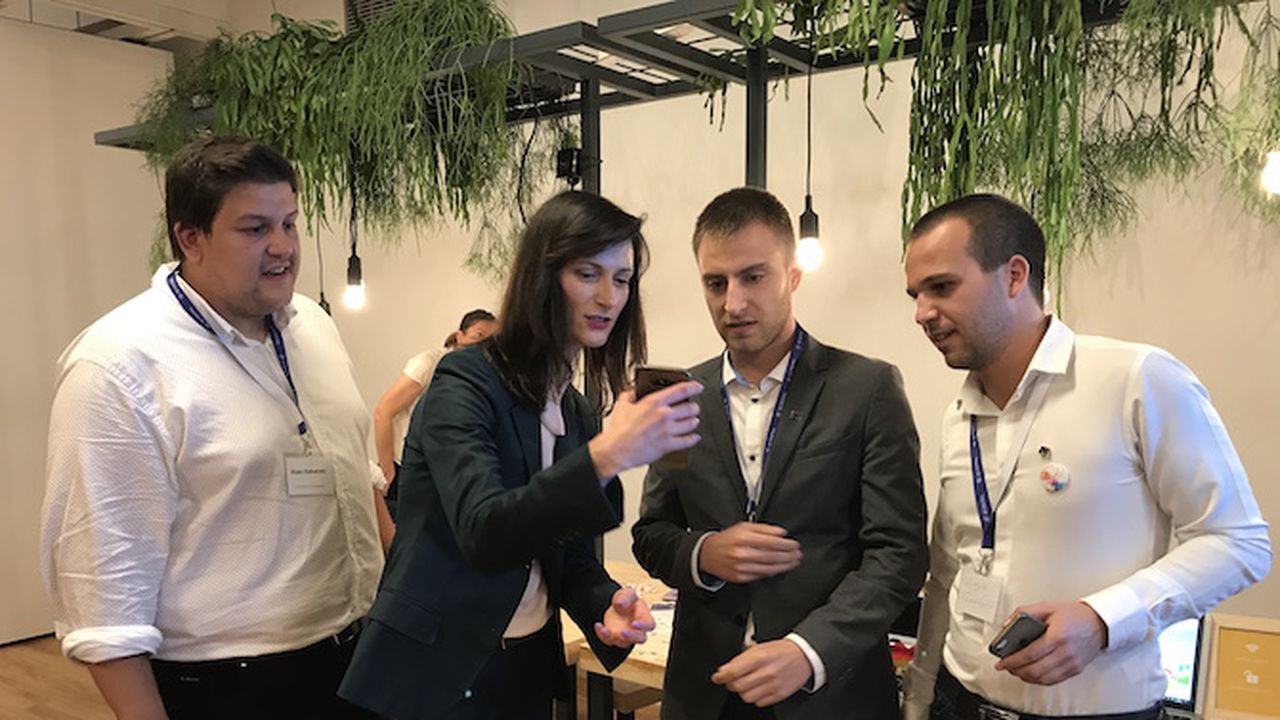 Млади програмисти представиха България на Европейската седмица на програмирането в Брюксел (снимки)