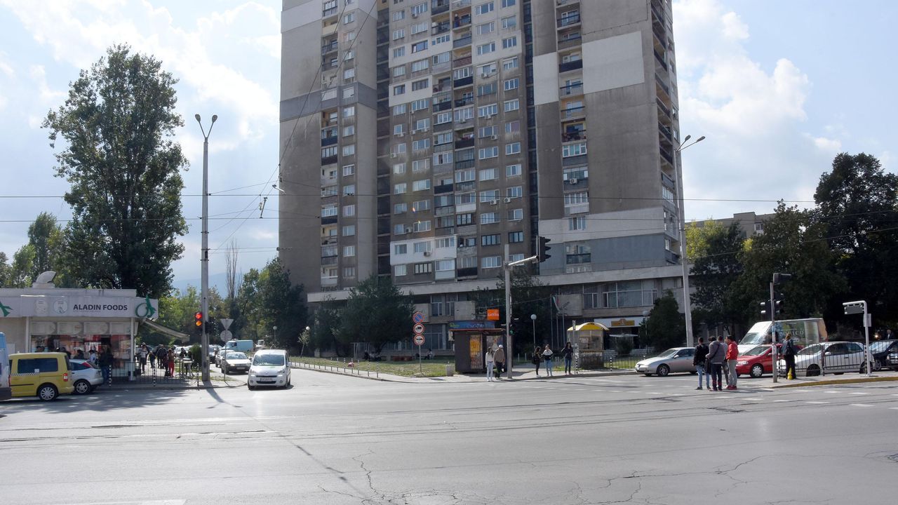 Мъж нападна пенсионер в близост до метростанция "Вардар"