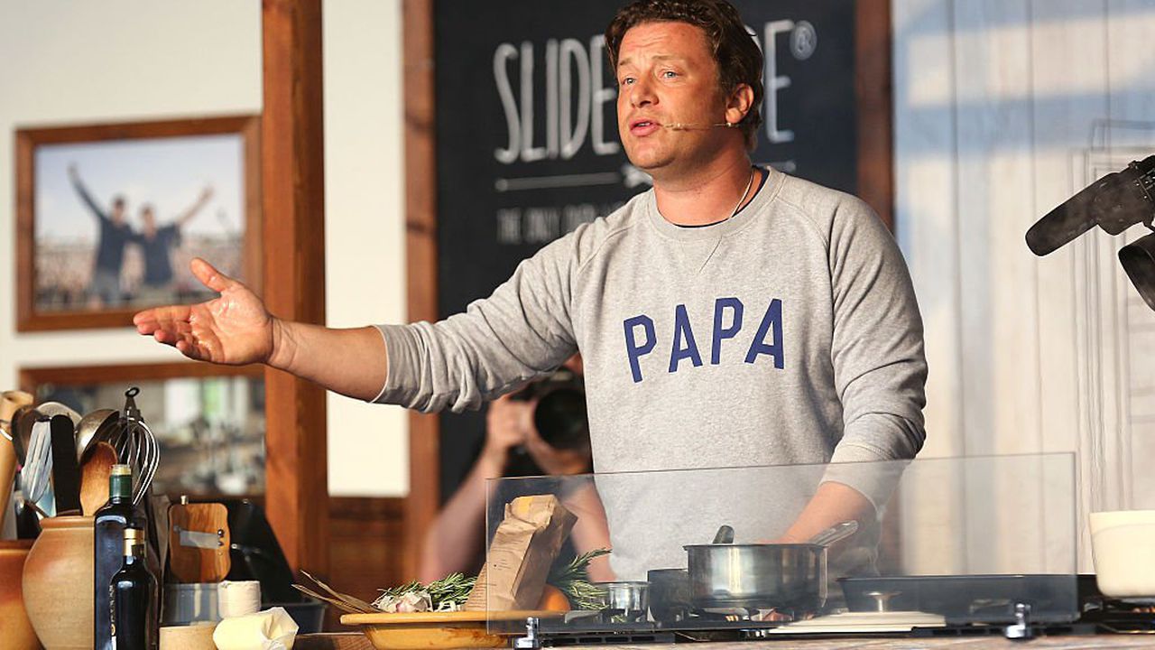 Световно известен готвач ще помага на българските деца да отслабнат