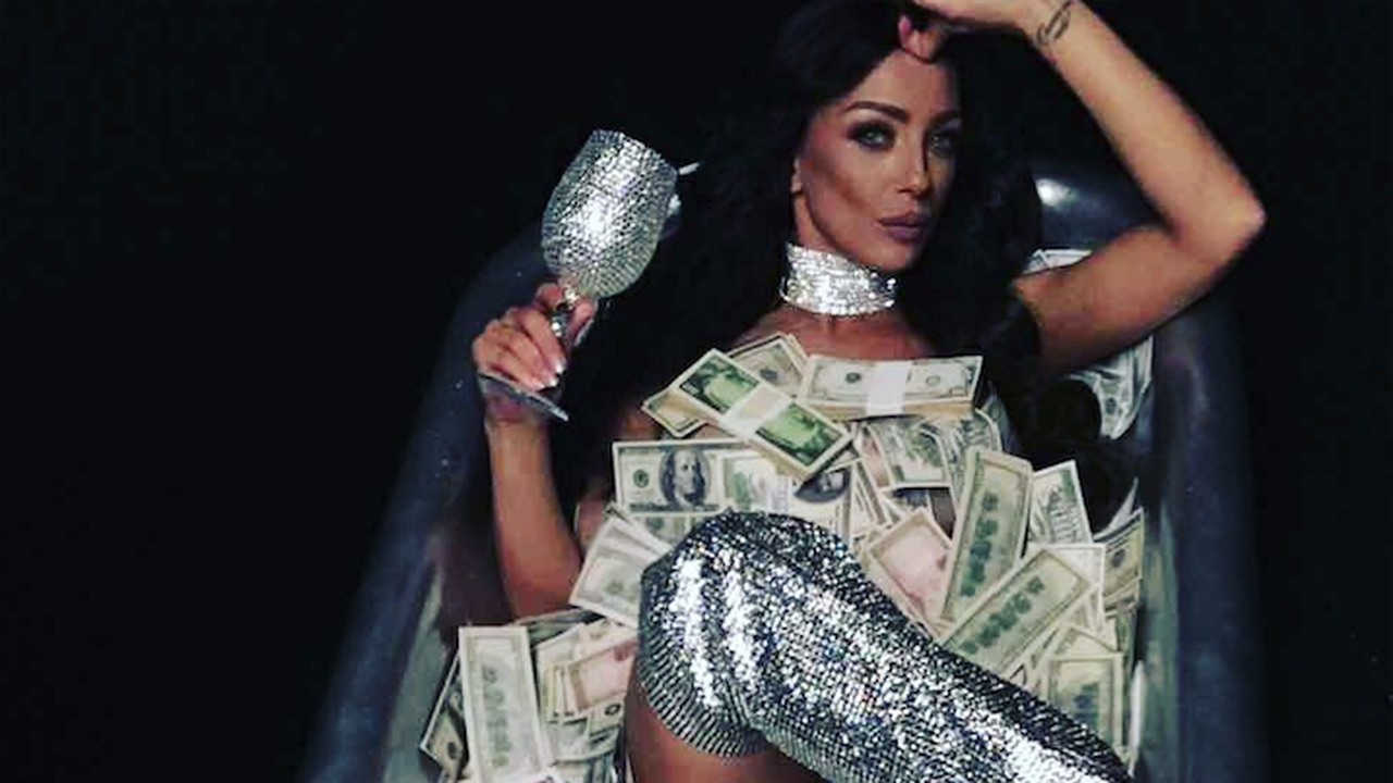 Ботуши за 20 бона скараха Емануела и Галена (снимки)