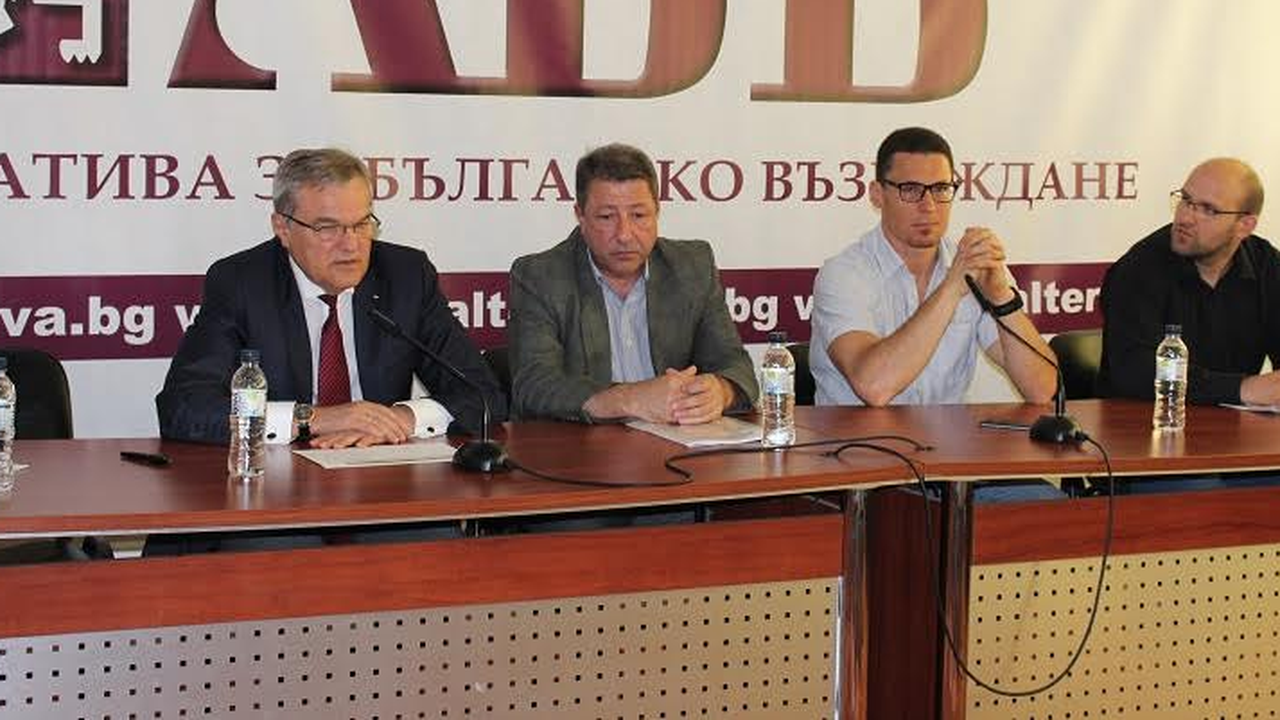 Румен Петков с коментар за преименуването на улици, обекти и райони в страната