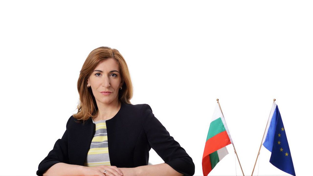 Ангелкова: Такса "празен стол" е немислима, независимо от ситуацията