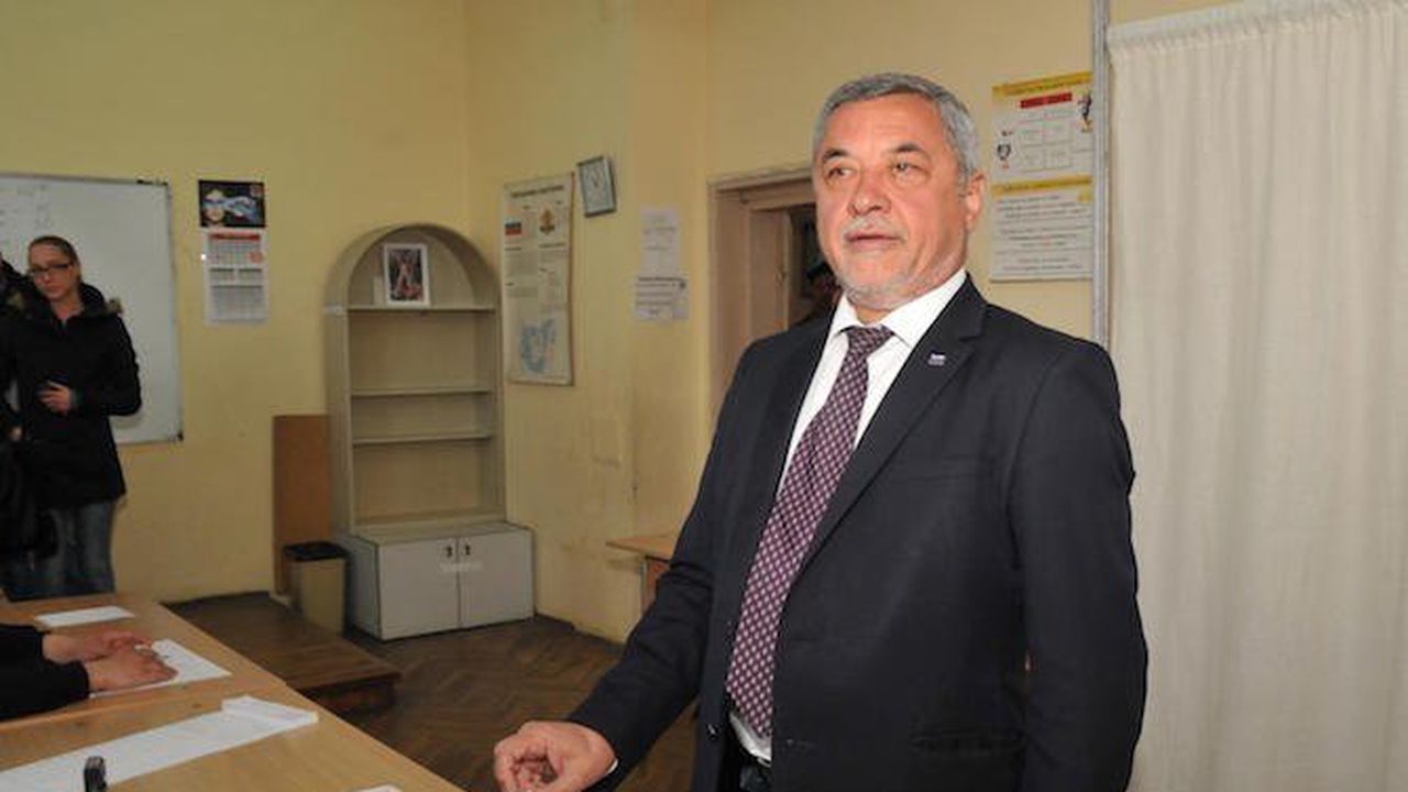 Симеонов: Гласувах за този, който няма да допусне вмешателство на Турция във вътрешните ни работи (с