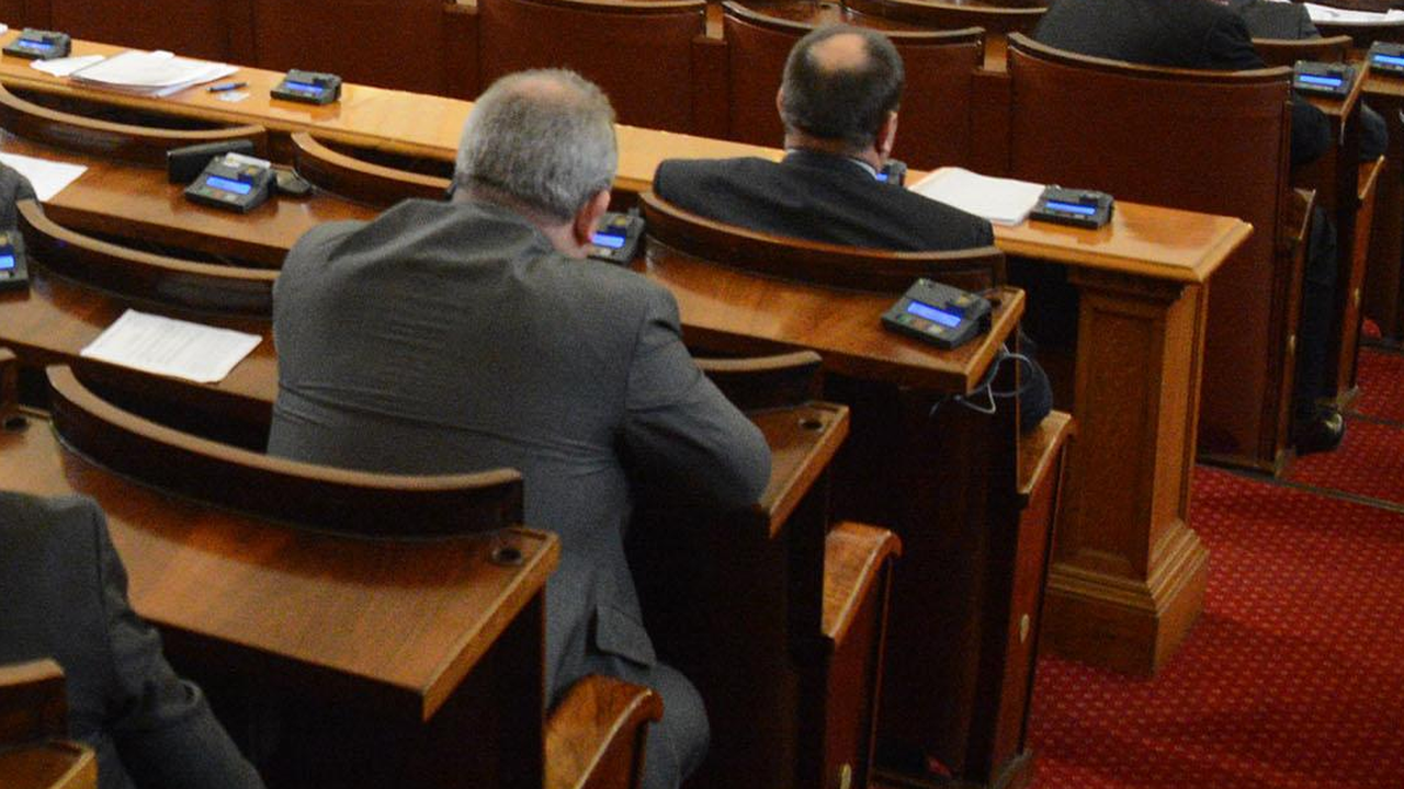 До десет дни парламентарните групи трябва да предложат нови членове на бюрото за контрол на СРС