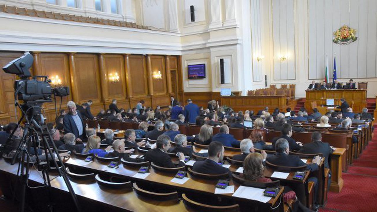 Пламен Христов и Кръстина Таскова от "Воля" се отказват сами от имунитета си