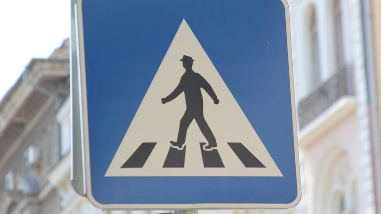 Дете пострада на пешеходна пътека във Варна