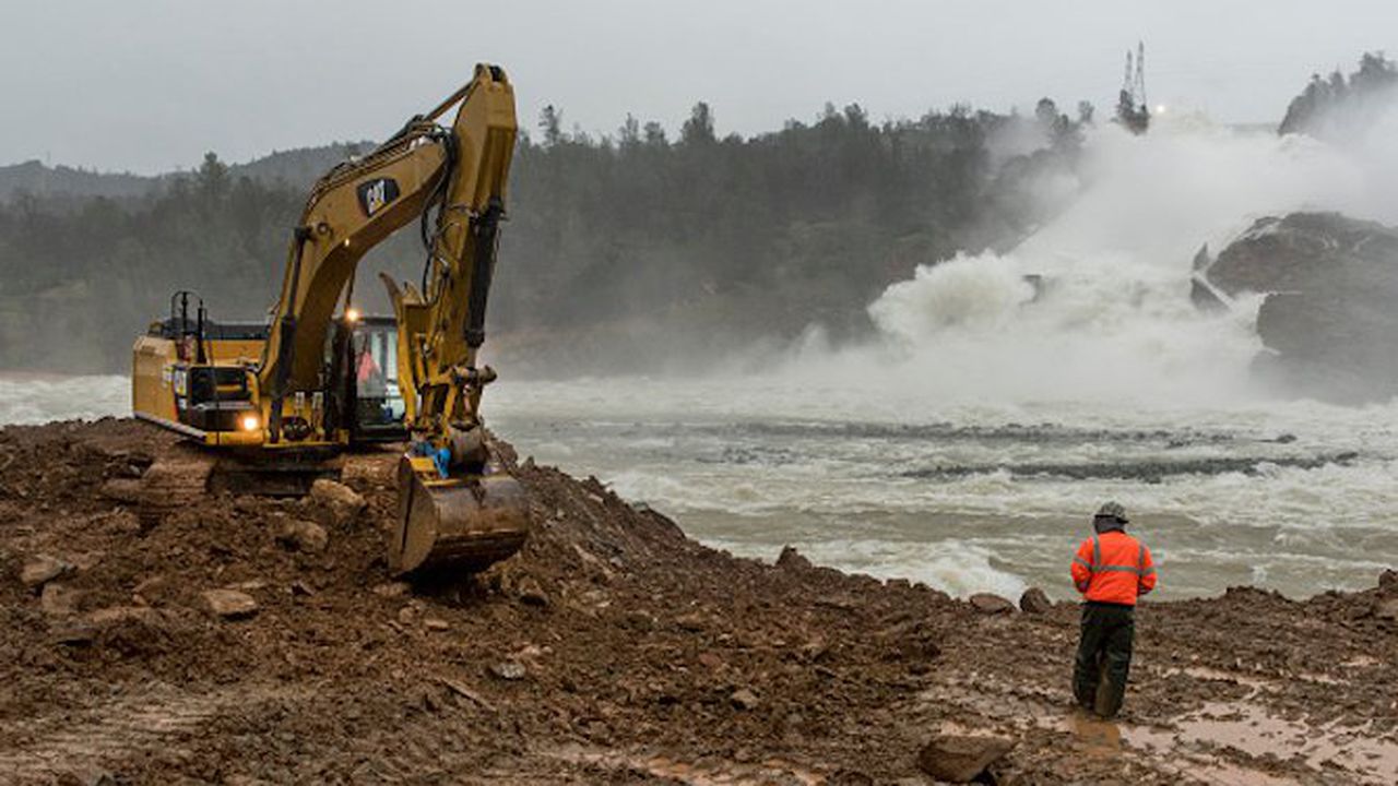 Четирима загинаха заради наводненията в Чили