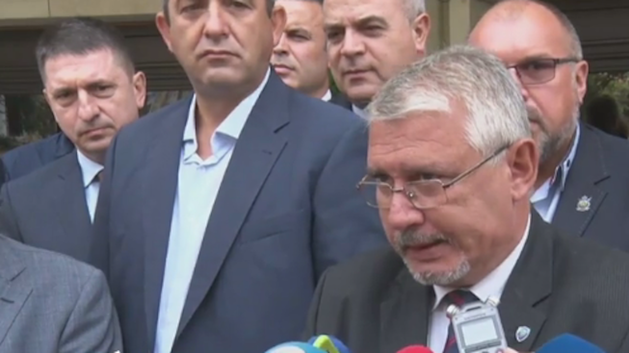 Синдикатите в МВР няма да дадат време на Маринов (видео)