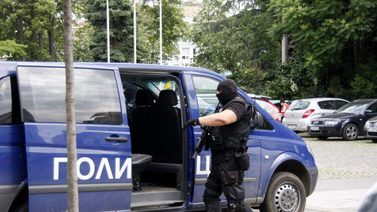 Прокуратурата: Вчера разбихме една брутална банда