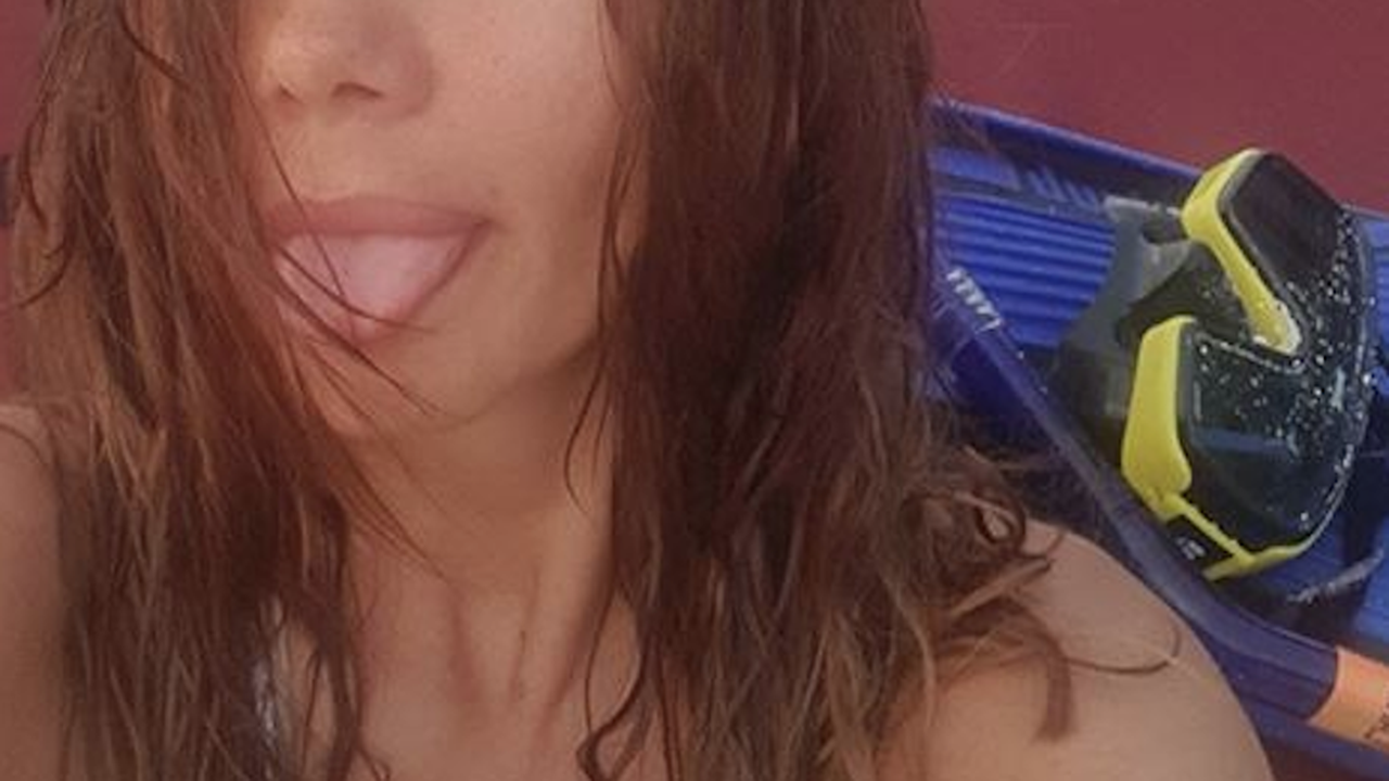 Кали се гмурка на Малдивите