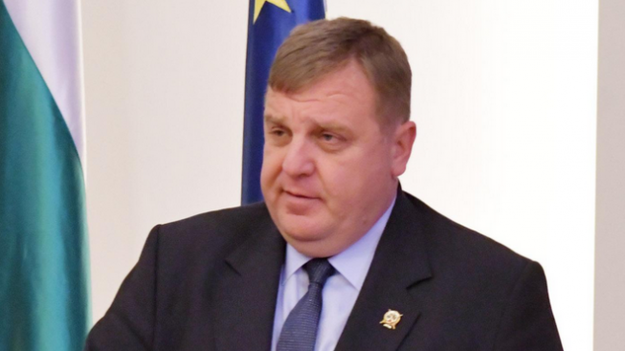 Красимир Каракачанов: Военната  академия трябва да възпитава лидери