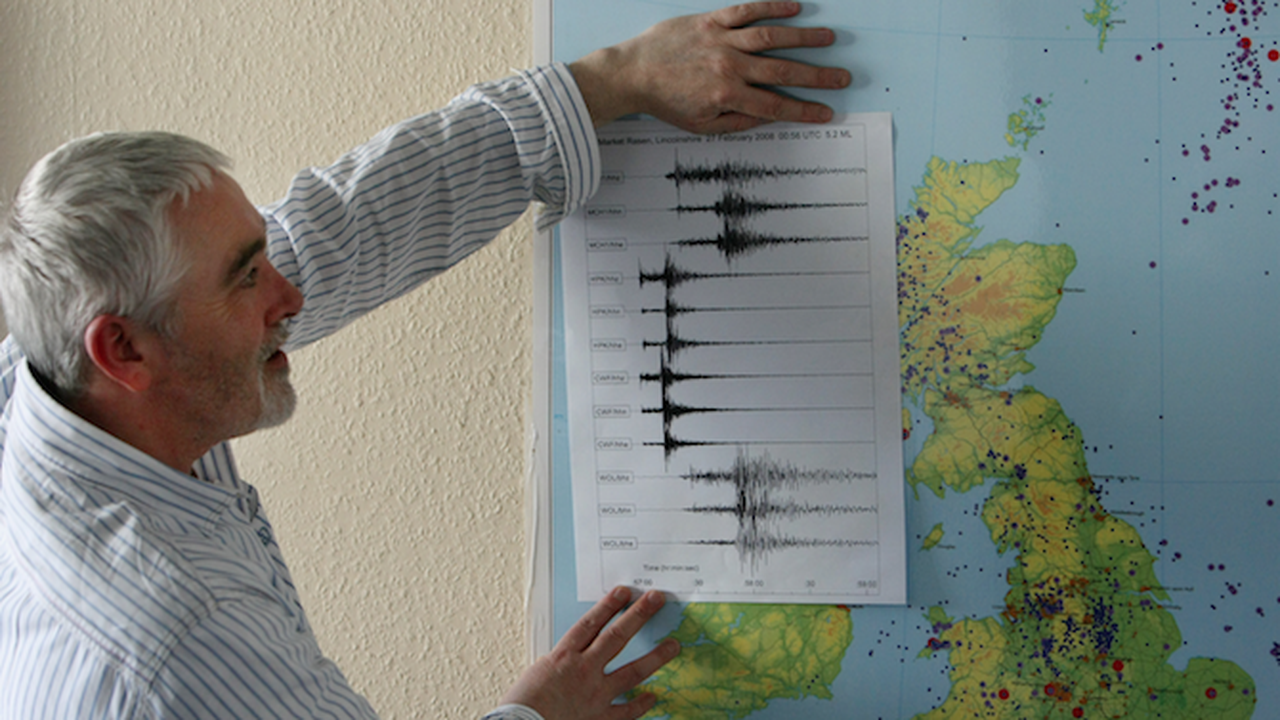 Земетресение с магнитуд 7 край Аляска