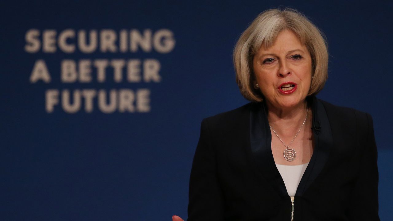 Тереза Мей в Шотландия: Великобритания извън ЕС ще е по-сплотена и по-силна