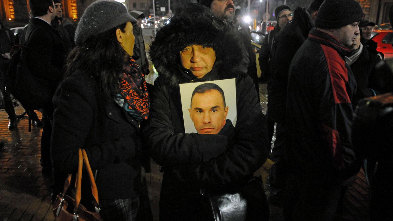 Вдовицата на Емил Шарков помага на децата на загинали полицаи
