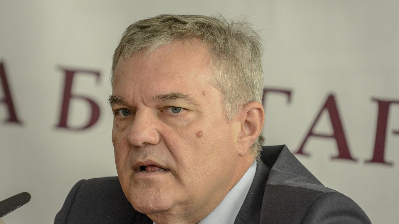 Румен Петков: Президентът Радев да обясни с какви мотиви подкрепи декларацията на формата "Букурещ 9"