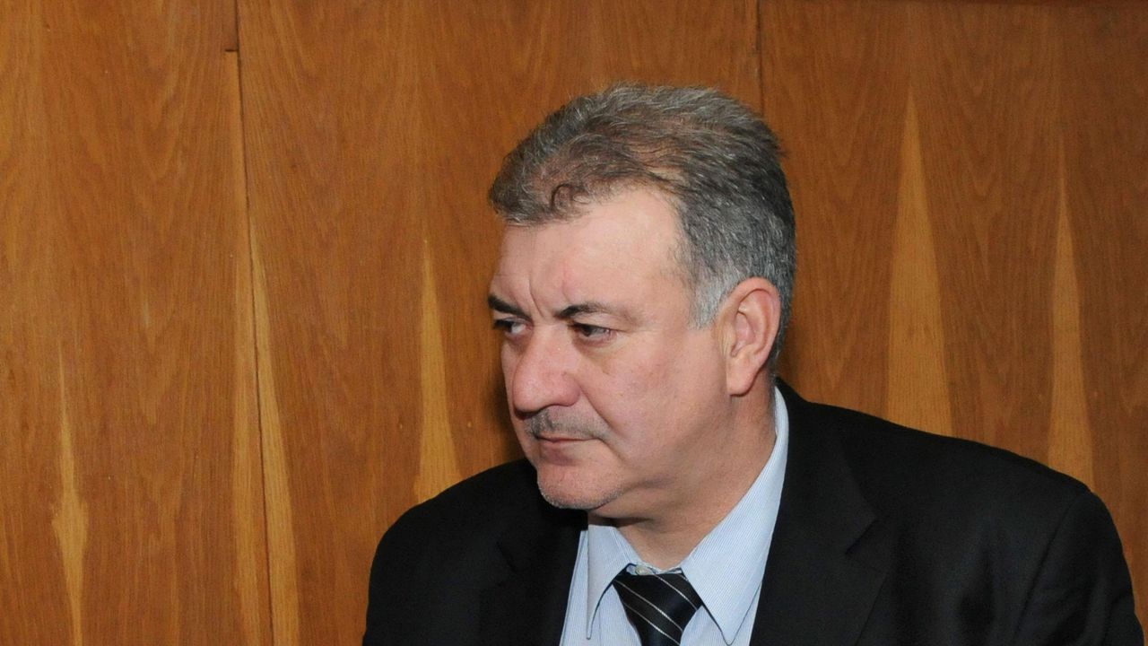 Георги Костов