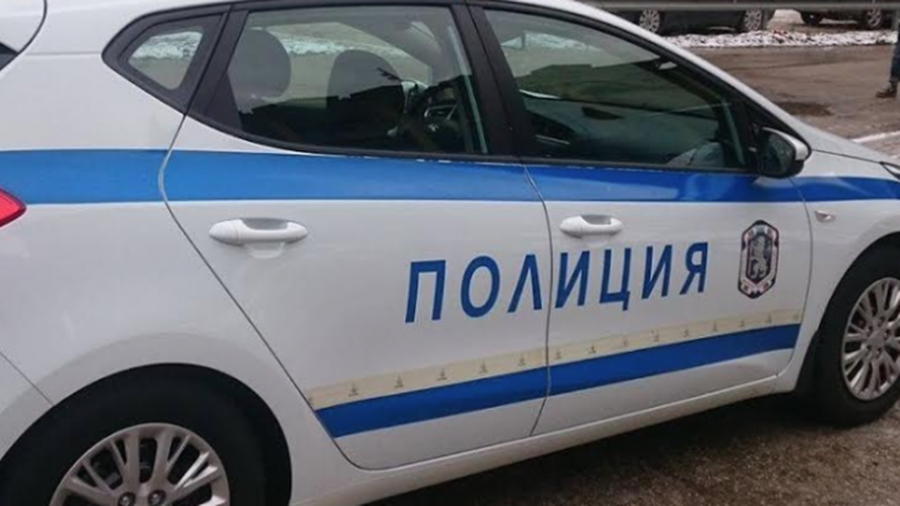 Спипаха водач, употребил коктейл от наркотични вещества