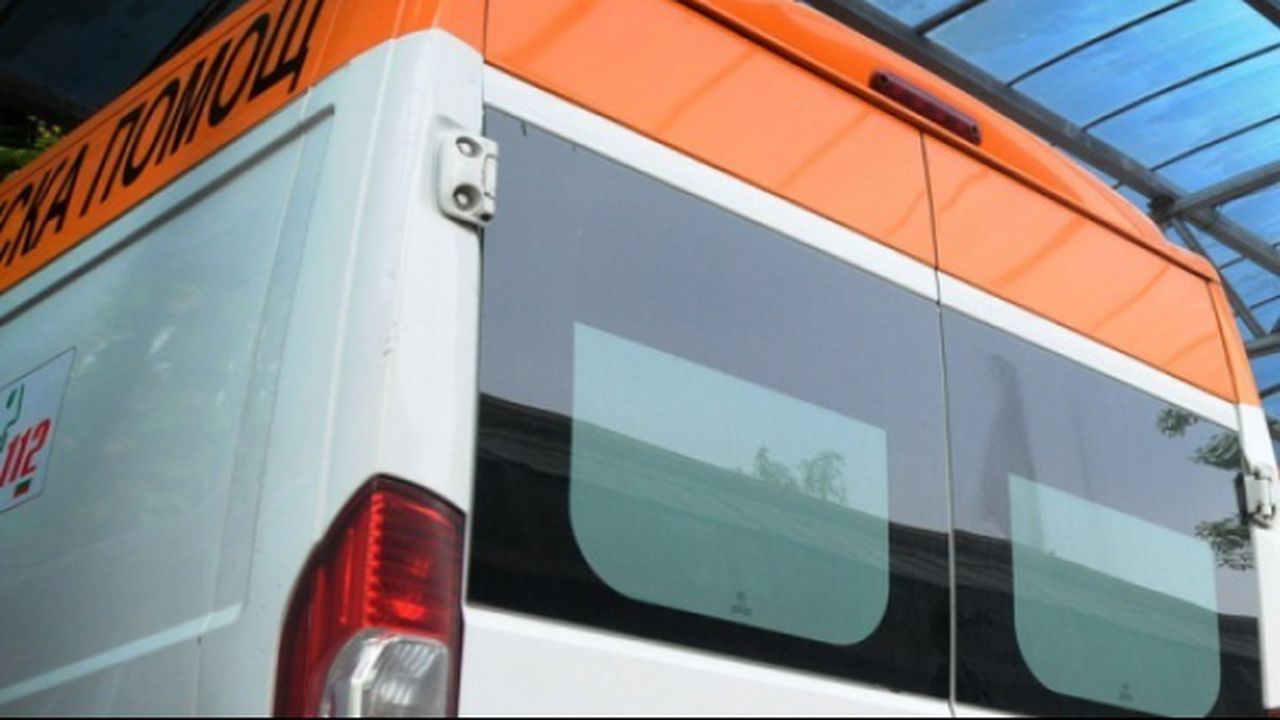 Стена от ремонтирана сграда падна и премаза работник