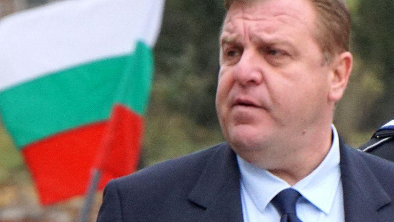 Връчват заповеди за извеждане от ведомствени жилища на МО