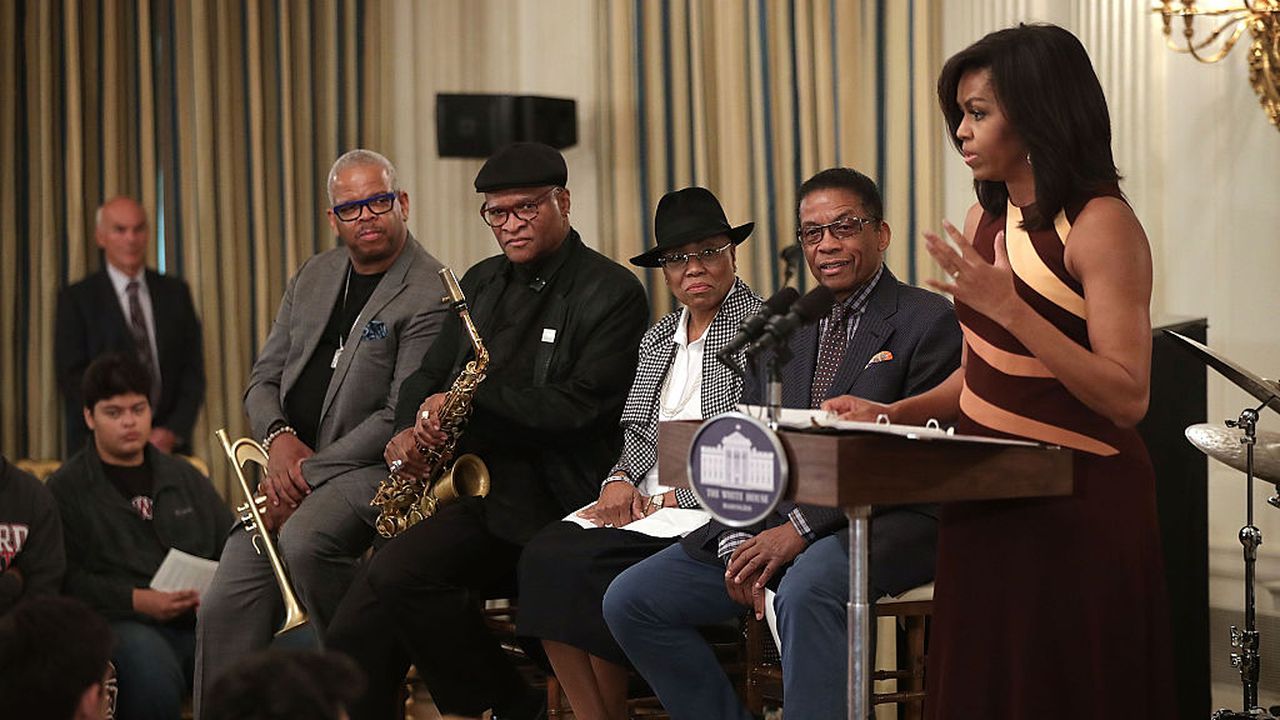 Мишел Обама представя мемоарната си книга в 10 американски града