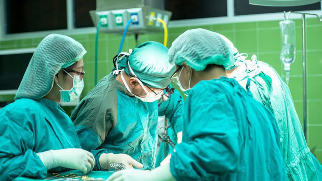 Лекуват неоперативно тумори в черния дроб чрез микросфери вече и в България (снимки)