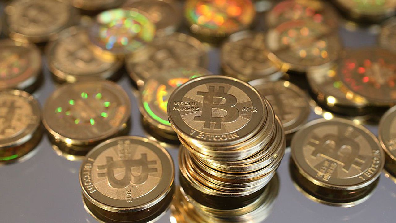Биткойн се раздели на две, ето какво означава това