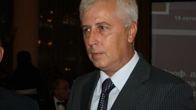 Николай Петров