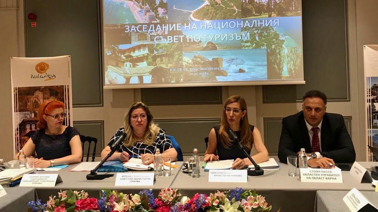 Министър Ангелкова разкри част от плановете за 2019 г.