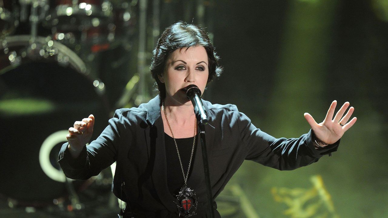 Почина вокалистката на The Cranberries
