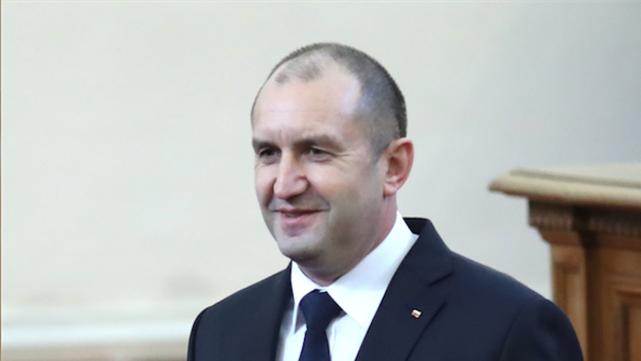 Румен Радев поздрави Мария Гигова по повод нейната 70-годишнина