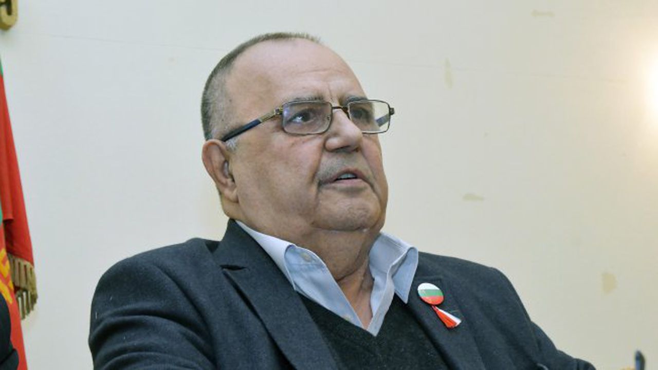 Проф. Божидар Димитров: В Македония избухна страшен и невиждан скандал