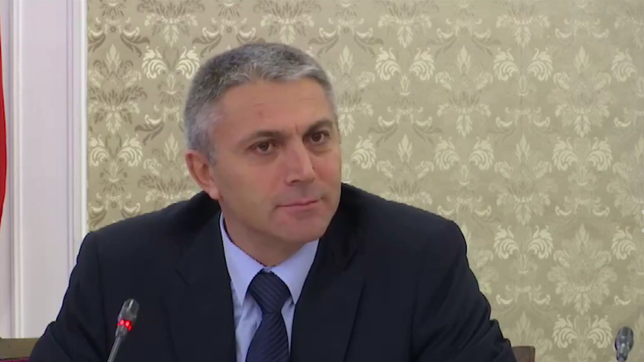 ДПС поиска оставката на председателя на Комисията по правата на човека (видео)
