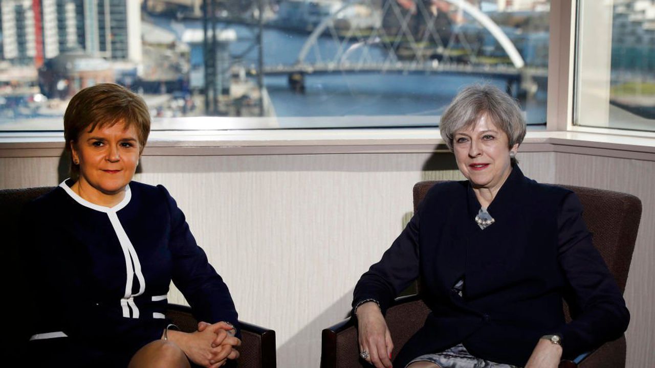 Тереза Мей се срещна с първия министър на Шотландия